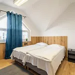 Gems Hostel Glogow (Glogow)