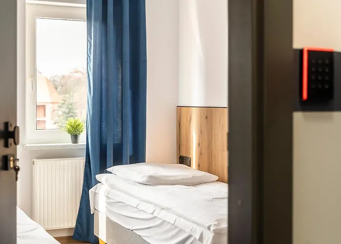 Gems Hostel Glogow (Glogow)